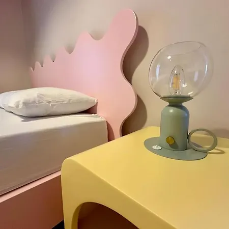 Renkli Rueyalar Apartment