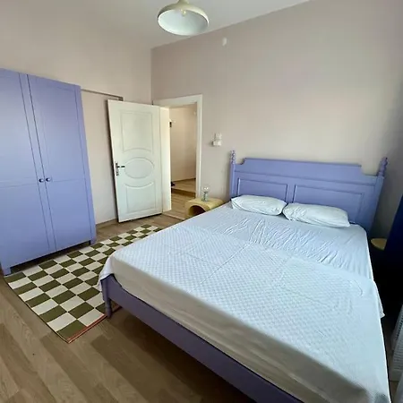 Renkli Rueyalar Apartman