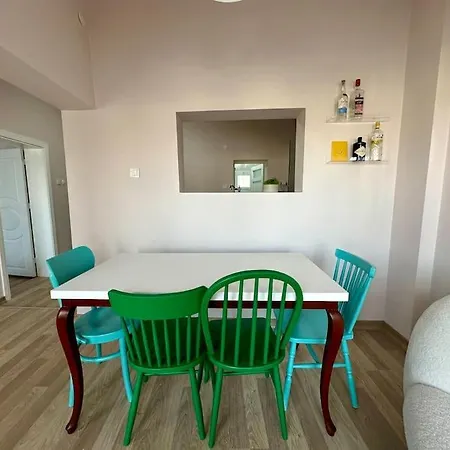 Apartman Renkli Rueyalar
