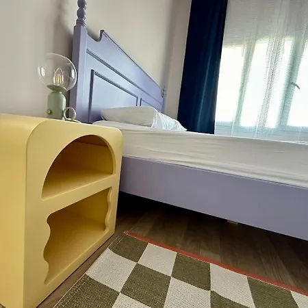 Renkli Rueyalar Apartment